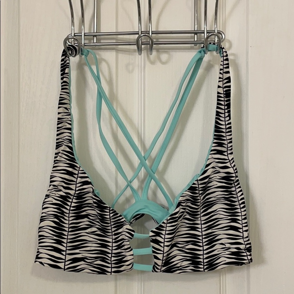 ROXY Bikini Set - Picture 2 of 3